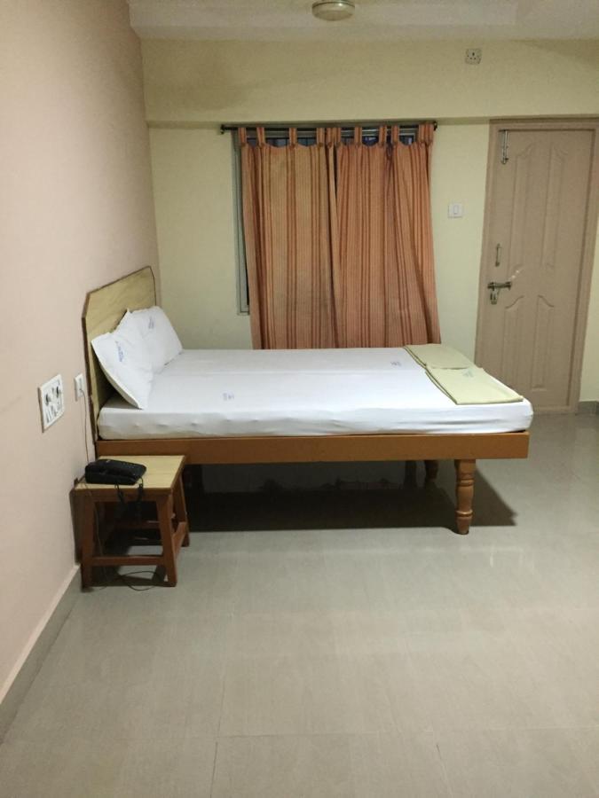 Hotel Suprabath Towers Tirupati Kültér fotó